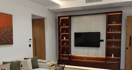 Charming 2-bedroom Apartment in Tunis With City Views