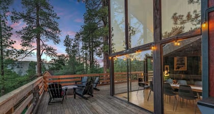 Enchanted Forest A-Frame, Sauna, Hiking, Stars!