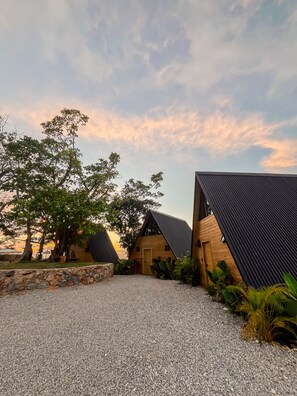 Exterior - Cabin Vanilla 2-bedroom cabin / Jacuzzi / Romantic Nature Escape (Las Terrenas)