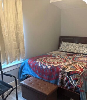2 bedrooms, Internet, bed sheets - Cozy and fully furnished (Savannah)