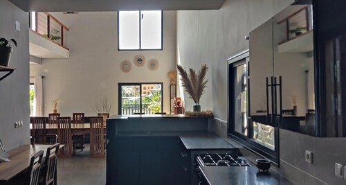 Villa d'exception, guest house 4 king-size suites, 8 people-Antananarivo