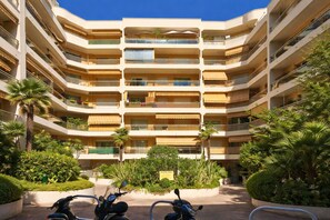 Exterior - Princess Palace Monaco (Monaco)