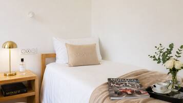 1 chambre, coffres-forts dans les chambres, bureau