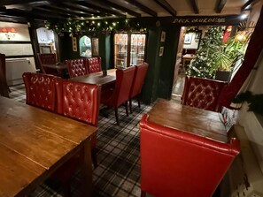Dining - The Punchbowl inn (Dorking)