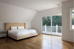 Room - Brand new East Hampton house with pool and hot tub, 5 min to town (East Hampton)