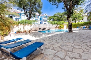 Lejlighed - 2 soveværelser - balkon - udsigt til pool | Pool | Udendørs pool