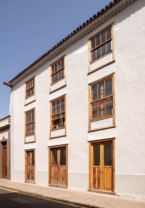 Exterior - 'Laguna Cool Living Moderna 3' with Wi-Fi (La Laguna)