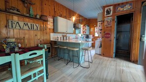 Private kitchen - Lakefront Cottage Retreat - 5 Miles from Oaklawn (Hot Springs)