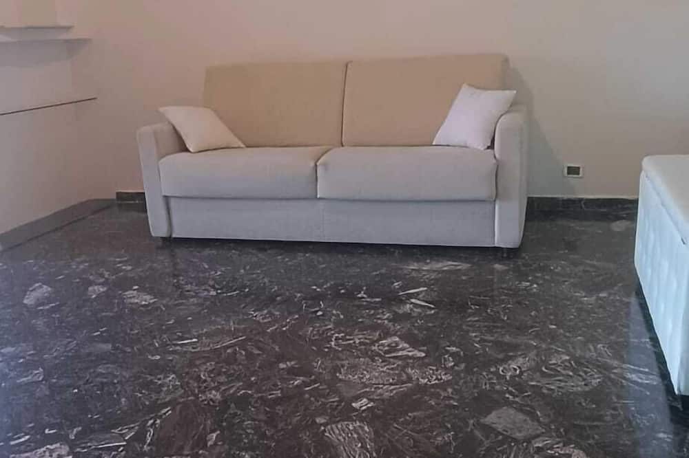 Penthouse in the historical center with sea view 5 minutes away from main square