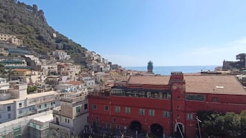 Attico familiare, 1 camera da letto, terrazzo, vista mare | Varie
