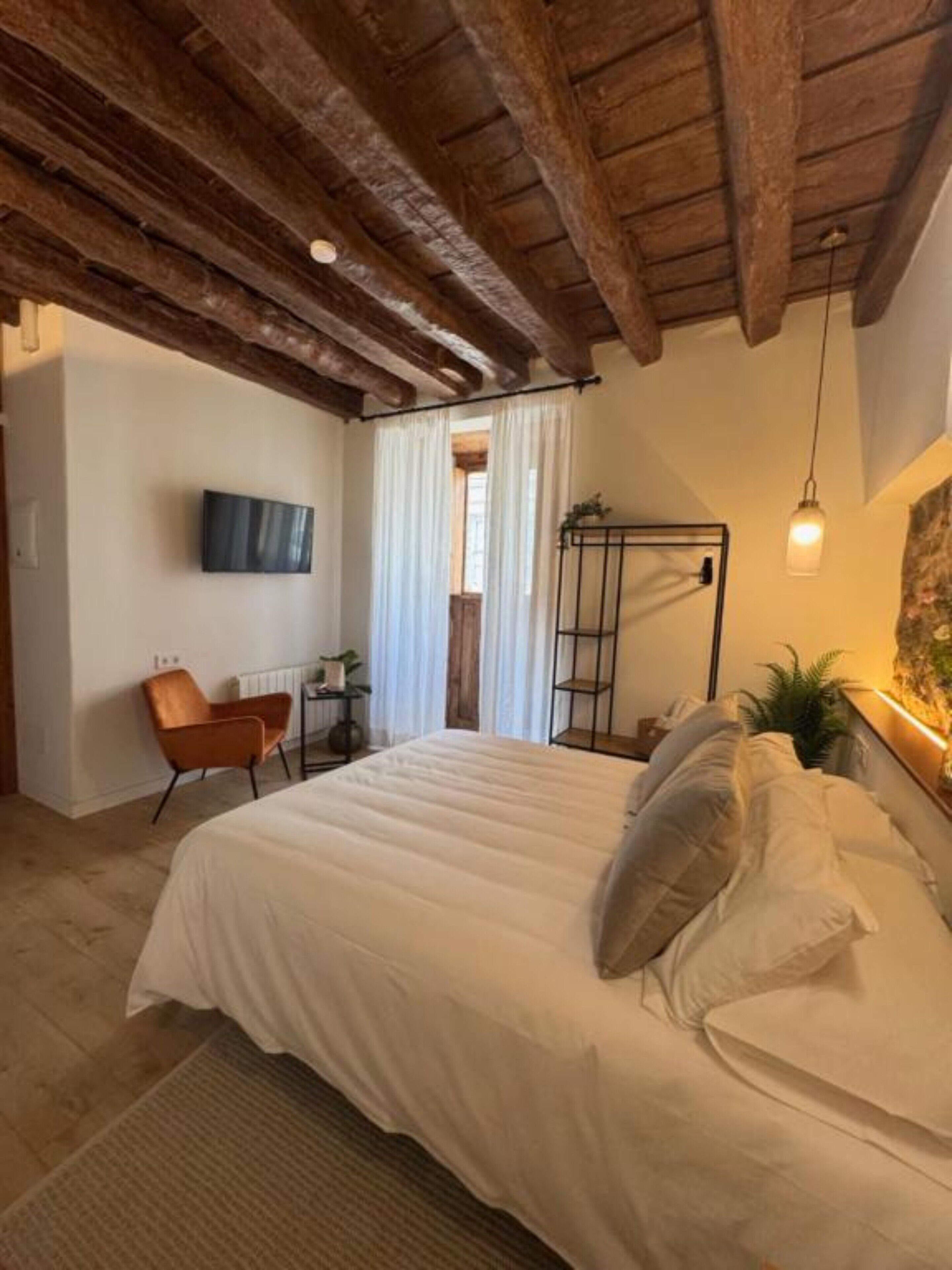 1 chambre, fer et planche à repasser, Wi-Fi, draps fournis