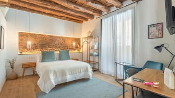 1 habitación, tabla de planchar con plancha, wifi y ropa de cama