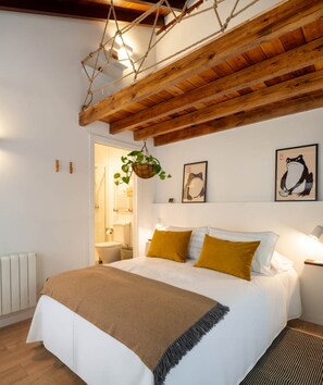Room - 'Laguna Cool Living Vintage 6' with Shared Terrace, Shared Garden and Wi-Fi (La Laguna)