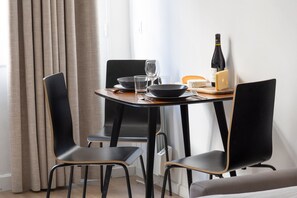Dining - TheBlueStay 269 - Cosy Studio- Heart of  Paris (Paris)