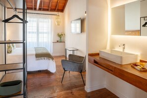 Room - 'Laguna Cool Living Vintage 8' with Shared Terrace, Shared Garden and Wi-Fi (La Laguna)