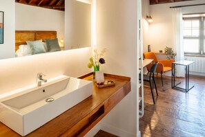 Interior - 'Laguna Cool Living Vintage 9' with Shared Terrace, Shared Garden and Wi-Fi (La Laguna)