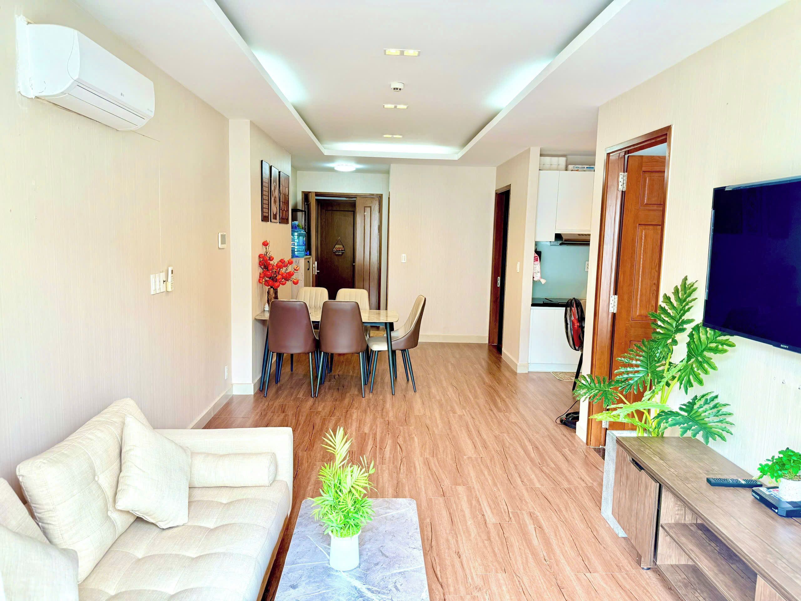 Appartement Standard, balcon, vue piscine | Coin séjour