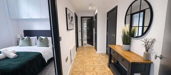 Modern 2 Bed City Centre Apartment
