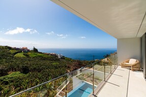 Property grounds - Heated Infinity Pool • Cinema Room • Sea Views • EV Charger (Ponta do Sol)