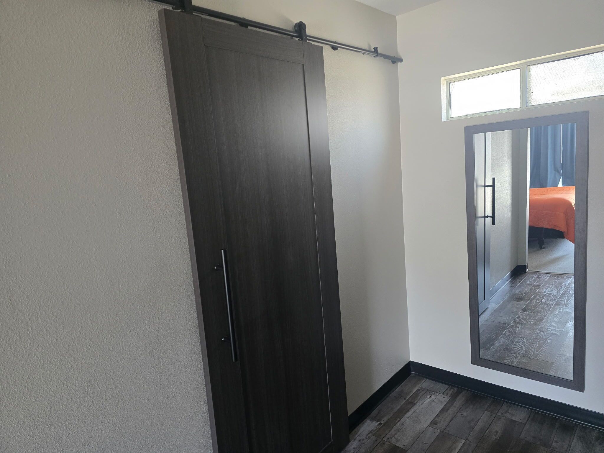 Standard-Einzelzimmer | Badezimmer | Handtücher, Seife, Shampoo, Toilettenpapier
