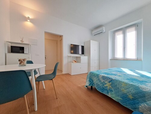 I DUE ULIVI - SOUTH - Studio apartment within walking distance of the beach