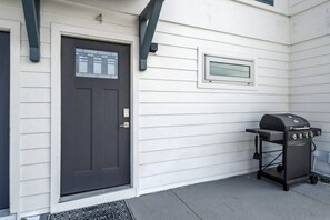 Property grounds - Beach at Your Door | 4BR | 10 Guests | Shorely Blessed #4 (Destin)