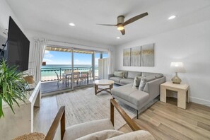 Living area - Beach at Your Door | 4BR | 10 Guests | Shorely Blessed #4 (Destin)