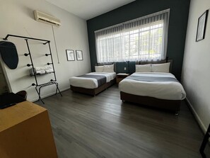 Classic Quadruple Room - Jazz & Stay - self check in (Guadalajara)