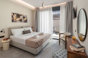 2 bedrooms, iron/ironing board, WiFi, bed sheets - AZURE Seaside Residence (Vathianos Kampos)