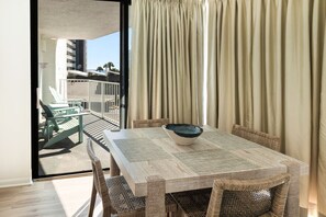 Dining - Violet Sands Gulf Front 2 Bedroom with Multiple Pools (Miramar Beach)