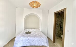 3 bedrooms, iron/ironing board, Internet, bed sheets - Villa Paradis with pool (Dar Chaabane Al Fehri)