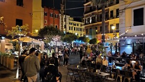 Outdoor dining - STUDIO LOFT IN THE CENTER SANREMO FOR 3 PEOPLE (Sanremo)