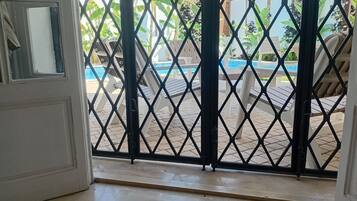 Villa, 4 Bedrooms, Accessible, Smoking | Interior