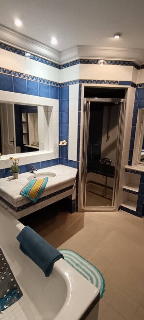 Vila, 4 quartos, acessível, para fumantes | Banheiro