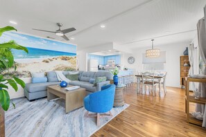Living area - Beep Bop Inn! 199 Steps to the Beach, Gulf Views, Pet Friendly (Indian Rocks Beach)