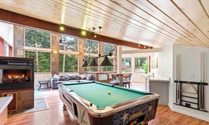 Spielezimmer