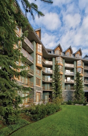 Unclassified image, 2 of 38, button - Whistler | Alpine Ski Retreat | Pool + Ski (Whistler)