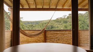 Classic Suite, Balcony, Mountain View | Interior