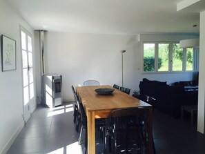 Dining - Family villa ideally located between the Bassin and the Ocean (Lège-Cap-Ferret)