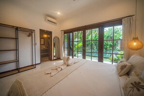 Free WiFi - 3BR Villa White Rose Central Canggu (Canggu)