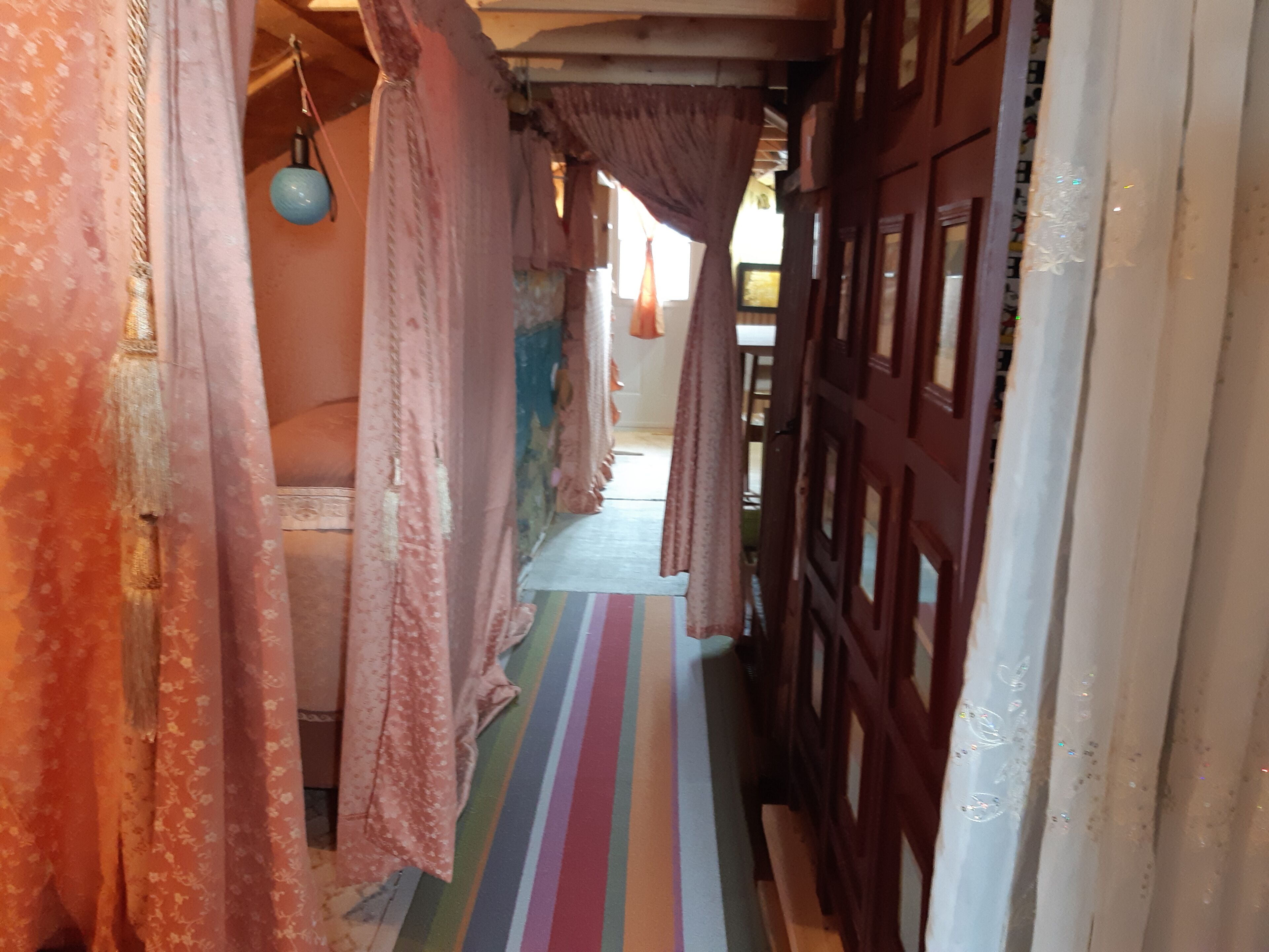 3 chambres, fer et planche à repasser, Wi-Fi gratuit, draps fournis