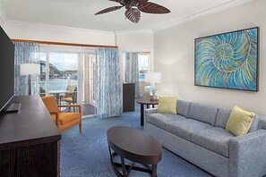 Living area - Harborside Resort 1 Bedroom PREMIUM with access to Atlantis and waterparks (Nassau)