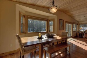 Dining - Brand New Upscale Home, Hot Tub, Foosball (South Lake Tahoe)