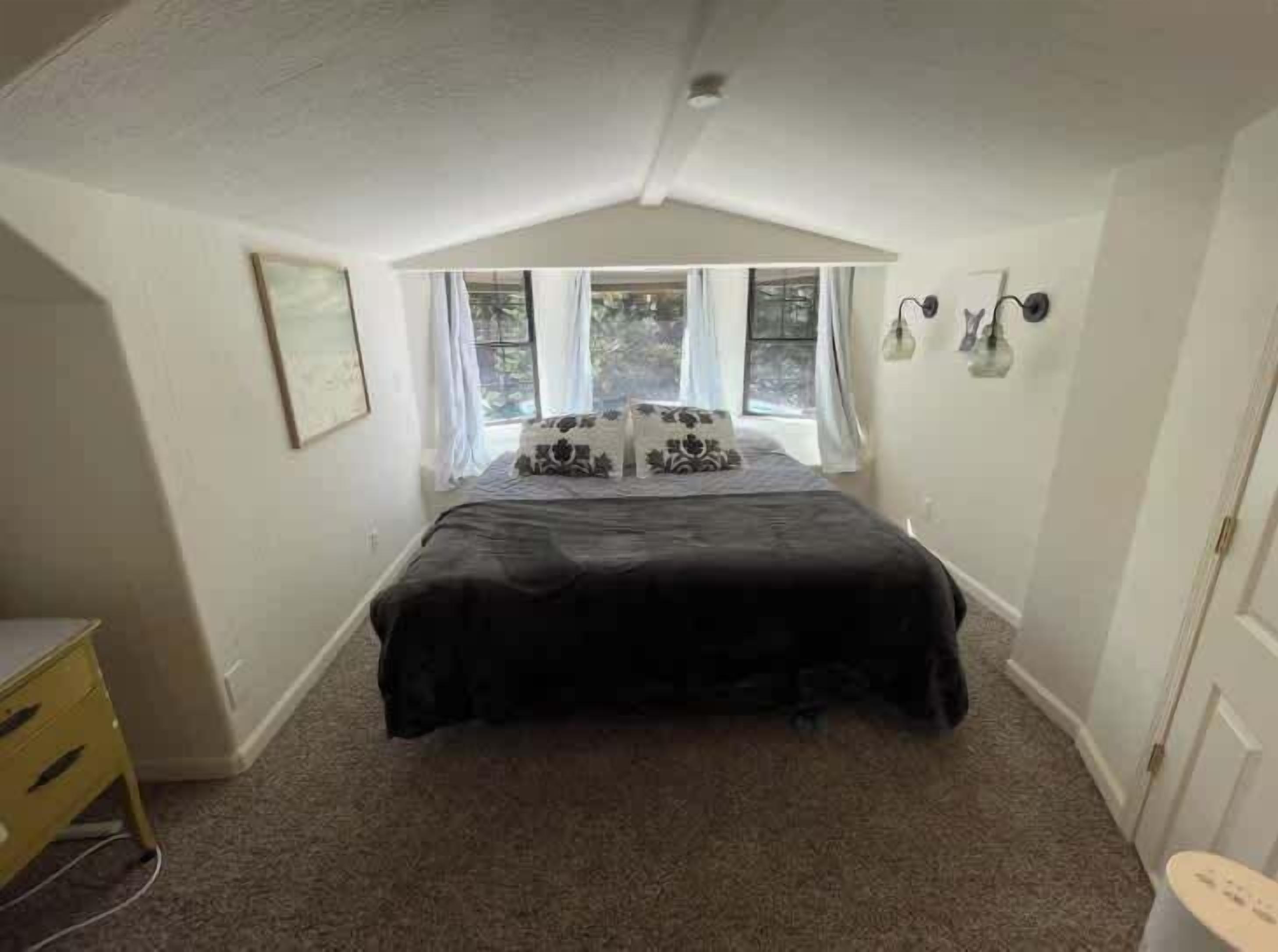 WiFi, bed sheets