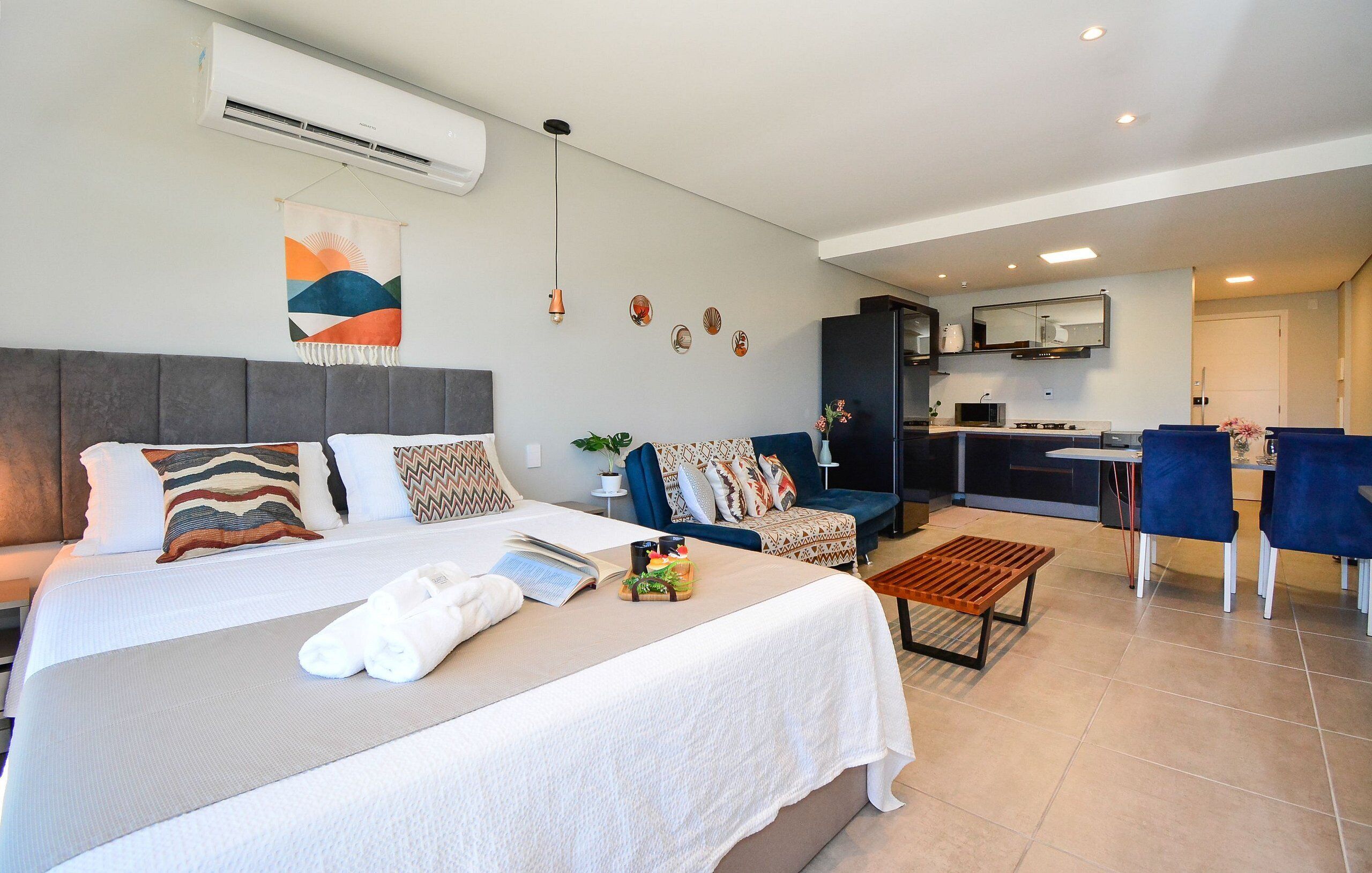 Apartemen | Tirai kedap cahaya, setrika/meja setrika, dan Wi-Fi gratis