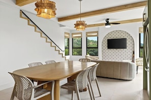 Dining - Agave Azul: 4BR Gem in Potrero w/Infinity Pool, Views and A/C & TV in every room (Provincia de Guanacaste)