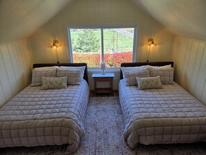 4 quartos, ferros/tábuas de passar roupa, Wi-Fi, roupa de cama