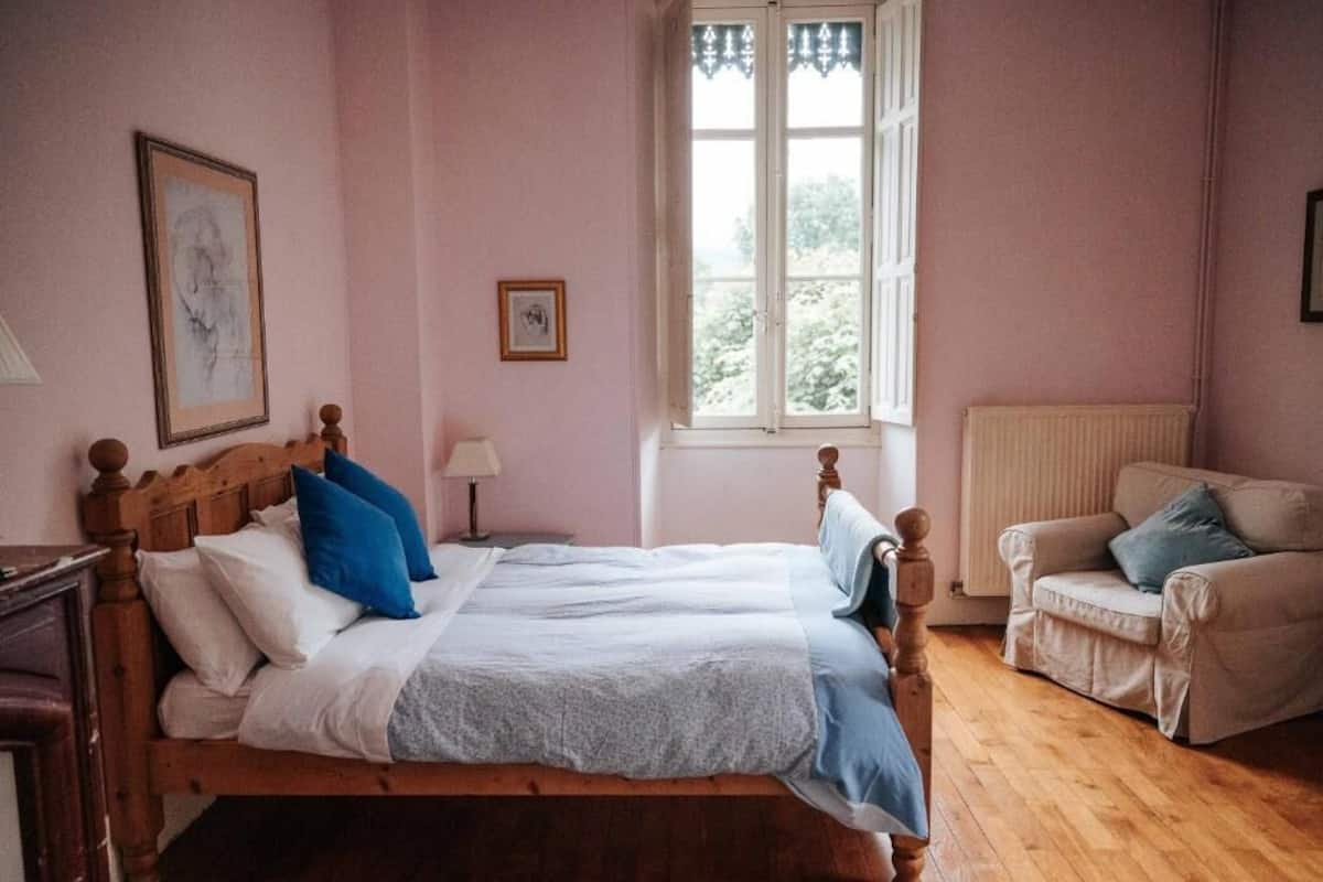 Dobbeltrom – comfort, balkong, hageutsikt