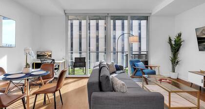 Meridia by Stylish Stays