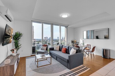 Meridia by Stylish Stays